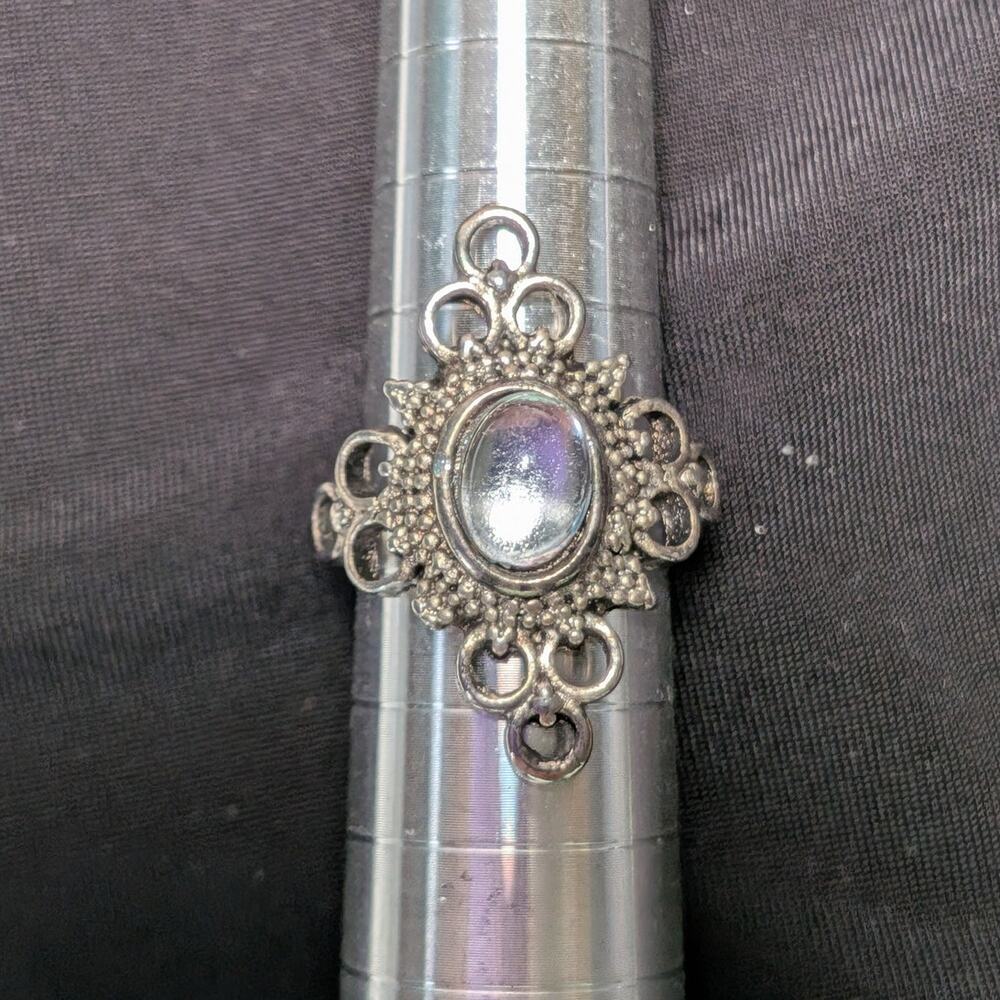 Silver Tone Moonstone Filigree Cocktail Ring Cabochon Ornate Scrollwork Size 4.5